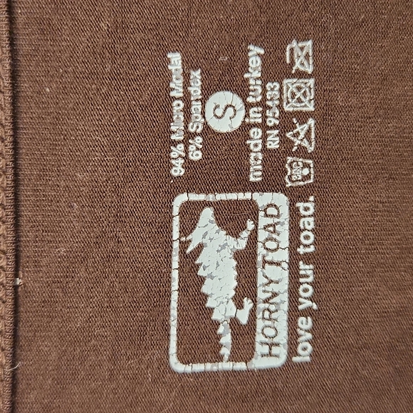 7|$30 Horny toad shirt super soft size small brown - Picture 2 of 3